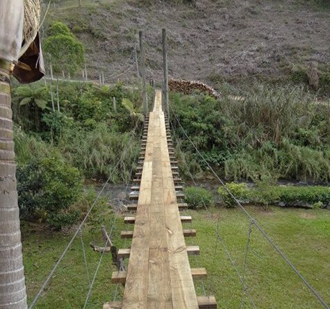 Ponte Pênsil em Santa Isabel